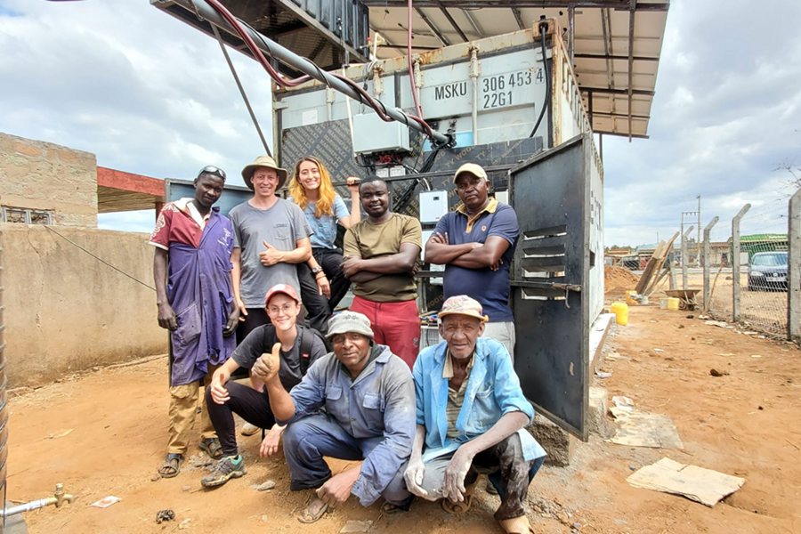 Solar powered cheap evaporative cooling system